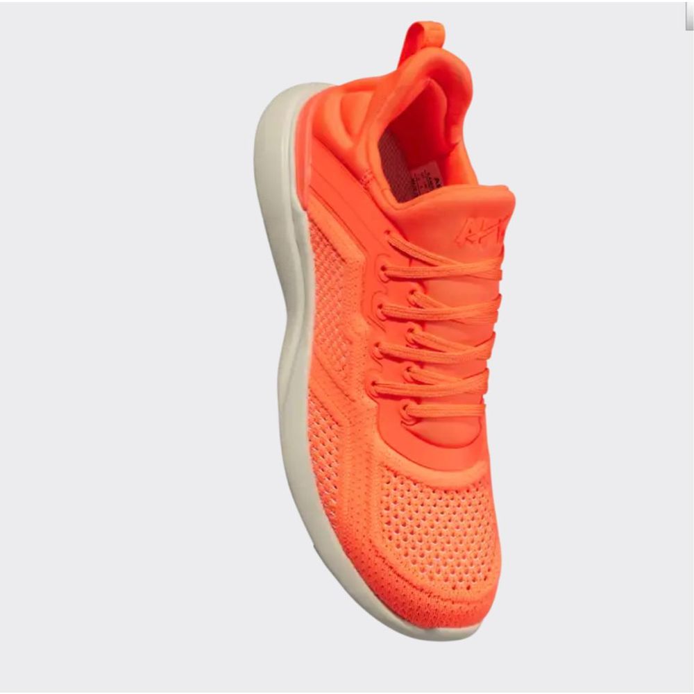 New APL Women's TechLoom Tracer sz 9